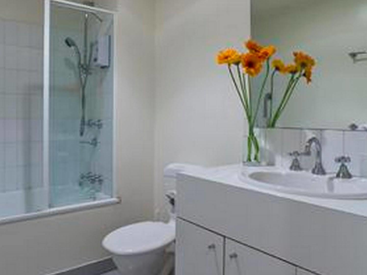 Mayford - Long Stay Rates, Pool, Gym, Parking Melbourne Buitenkant foto