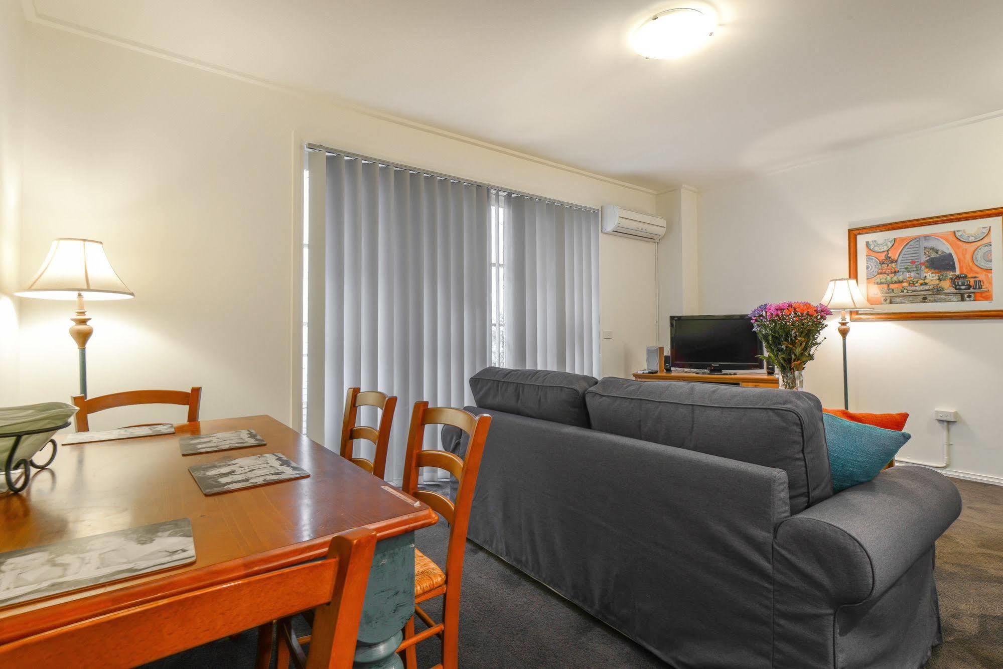 Mayford - Long Stay Rates, Pool, Gym, Parking Melbourne Buitenkant foto