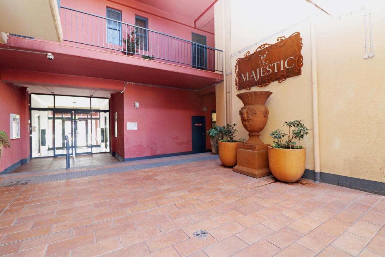 Mayford - Long Stay Rates, Pool, Gym, Parking Melbourne Buitenkant foto